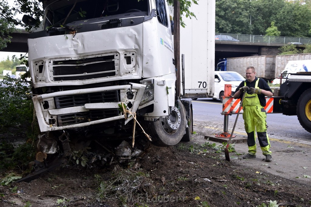 Schwerer VU A 3 Rich Oberhausen Hoehe AK Leverkusen P547.JPG - Miklos Laubert